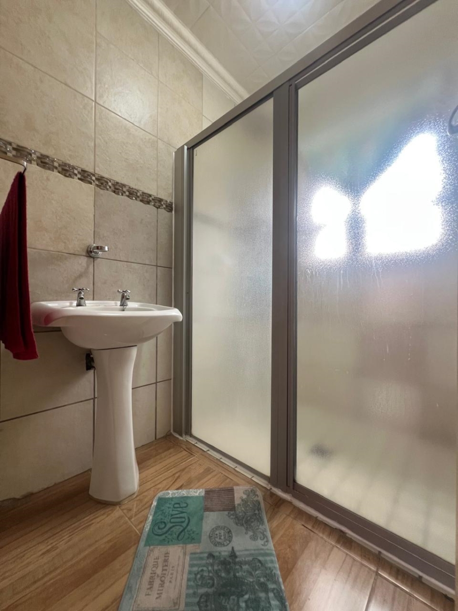 7 Bedroom Property for Sale in Heath Park Eastern Cape